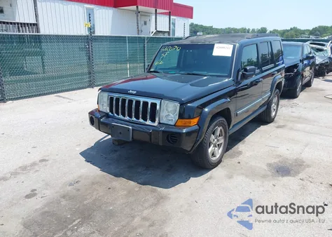 2008 Jeep Commander Sport z USA, uszkodzony, nr VIN 1J8HG48K08C132383